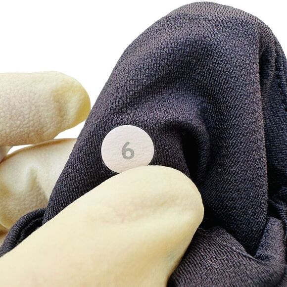 LULULEMON ATHLETICA Black High Rise Crop Leggings Lululemon Mesh Zipper Pockets - Picture 9 of 9